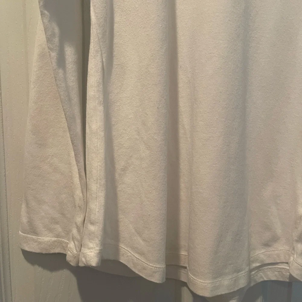Justice tee